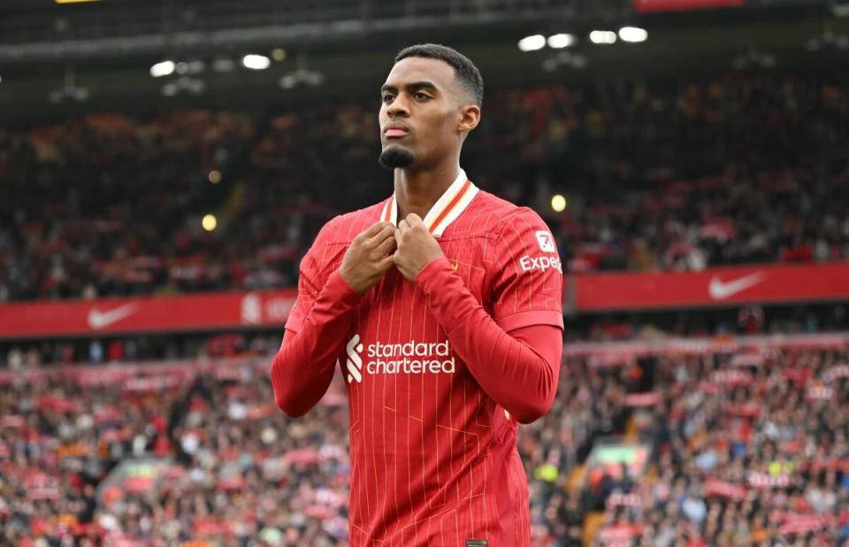 利物浦重磅续约中场核心，周薪高达28万英镑，球队薪资结构迎来新挑战